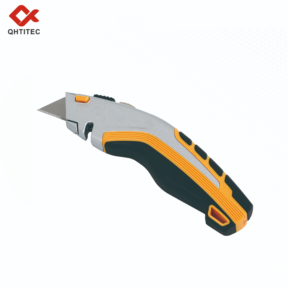 51753 美工刀 CUTTER BOX CUTTER